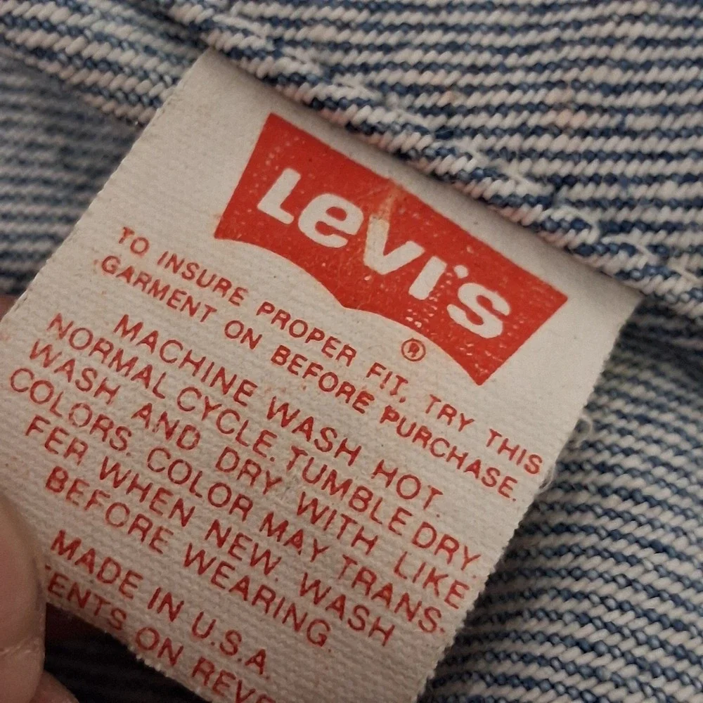 Vintage 1987 Levis Denim Trucker Jacket Size Medium 70507 0214 Light Acid‎ Wash